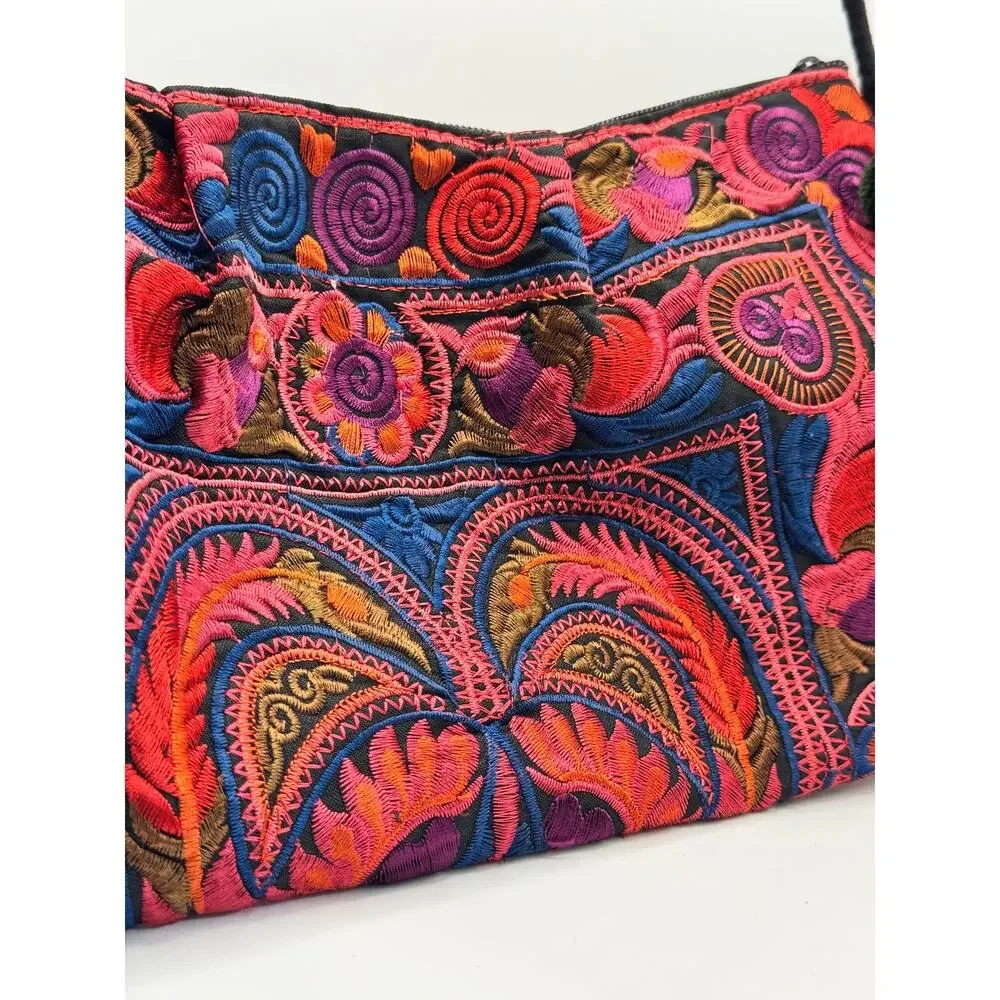 Lumily beautiful embroidered